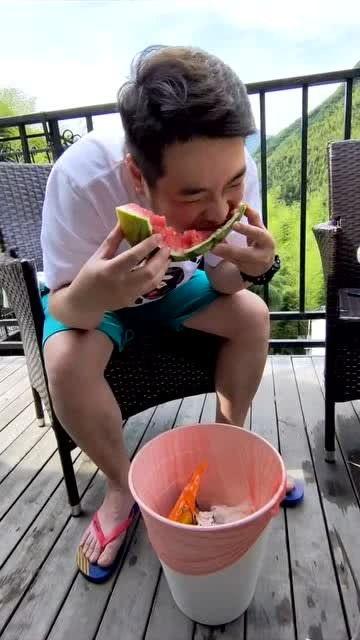 象哥吃瓜,揭秘娱乐圈那些不为人知的幕后故事